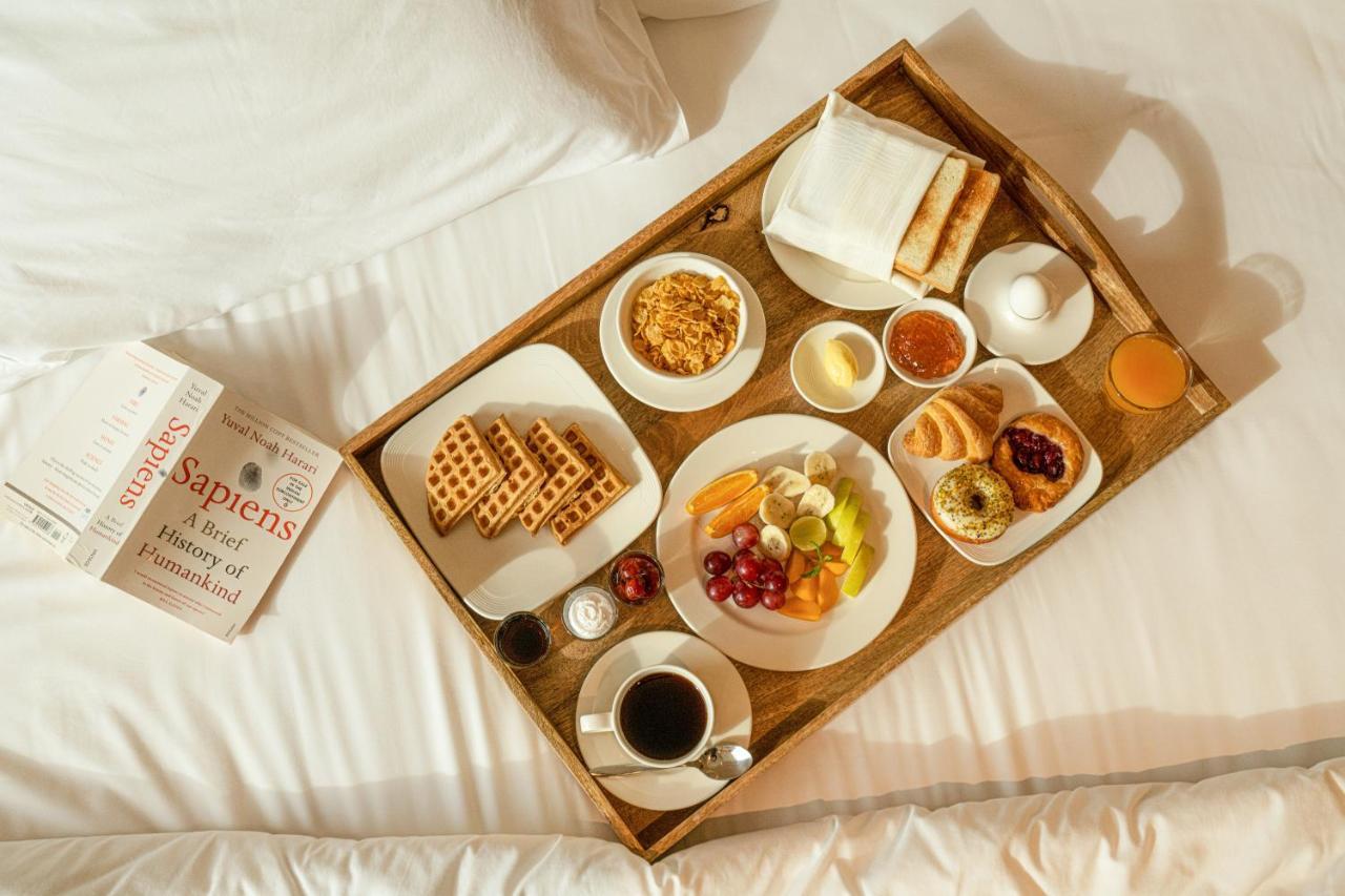 O By Tamara, Trivandrum トリバンドラム エクステリア 写真 Room service breakfast