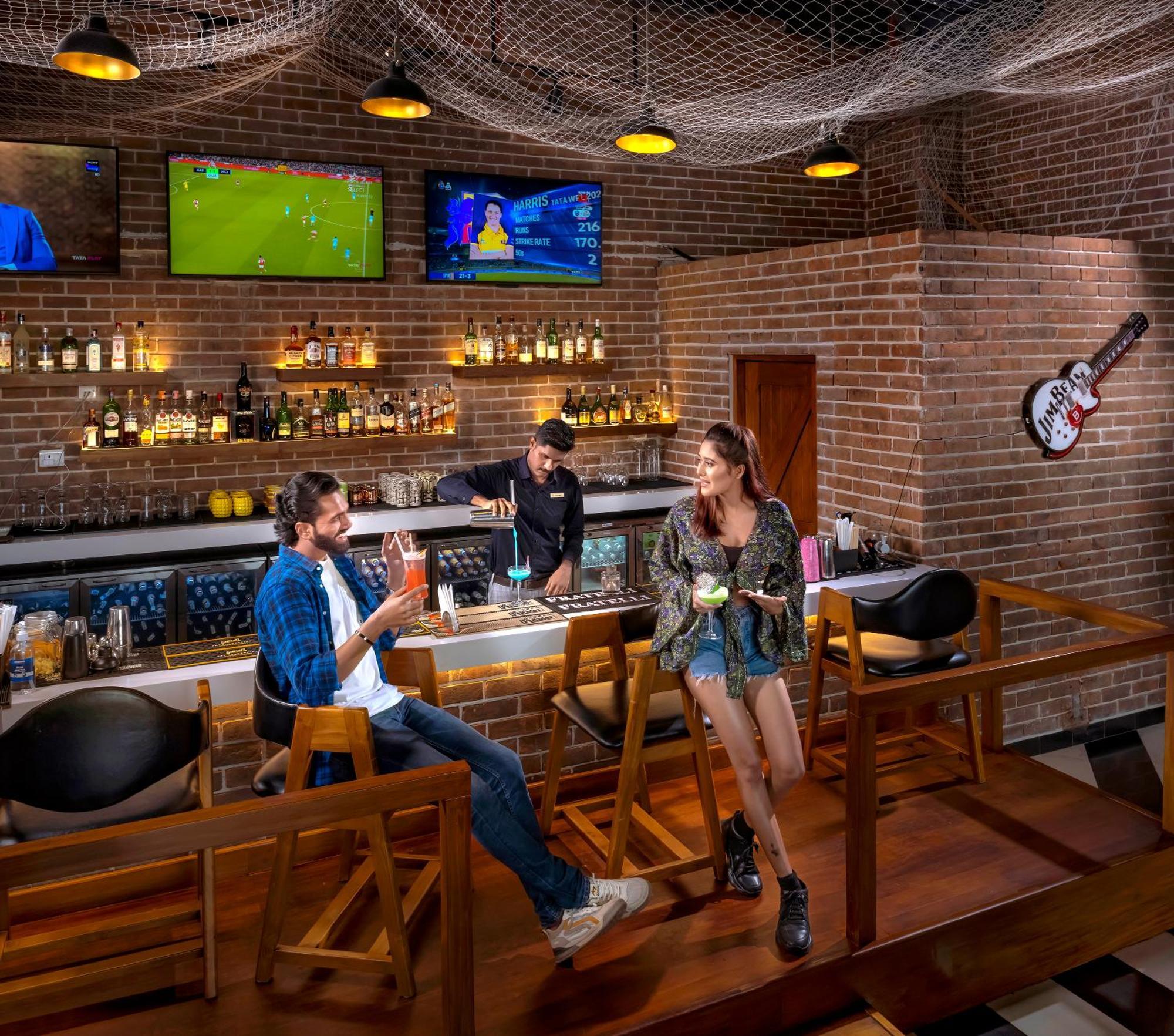 O By Tamara, Trivandrum トリバンドラム エクステリア 写真 Bar